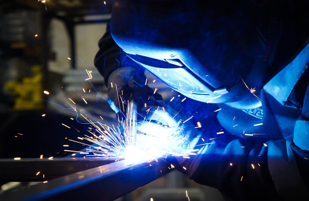 alupress-ltd-welding-steel (1)