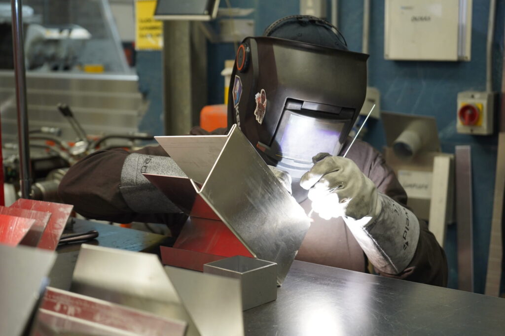 fabrication-alupress-commerical-resiidential